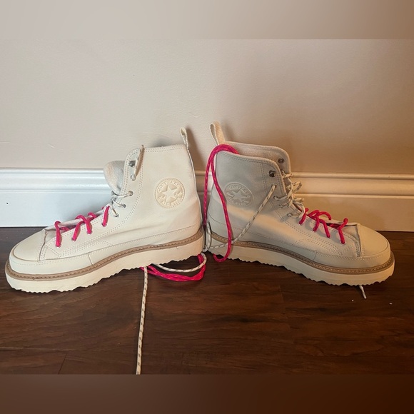 Converse Chuck Taylor All Terrain Leather Boots- NWOT Unisex Size W10M8.5 - Picture 9 of 10